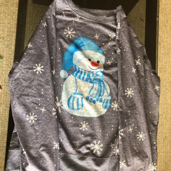 Women's Plus Sweater - Picture 1 of 1